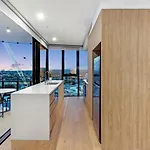 3 Bedroom Private Apartments At Casino - Q Stay
